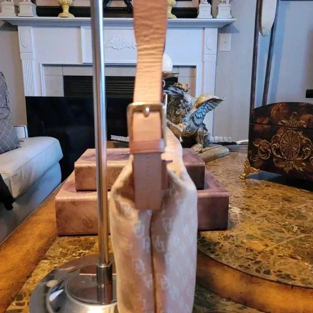 Dooney & Bourke Beige Monogram Shoulder Bag - Picture 3 of 10